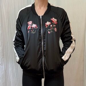 Black Bomber Jacket with Pink Floral Embroidery Baseball‎ Jacket Size M